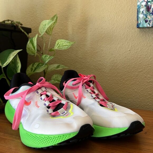 EUC Nike Shoes React Escape rn Running 10.5 - Picture 9 of 16